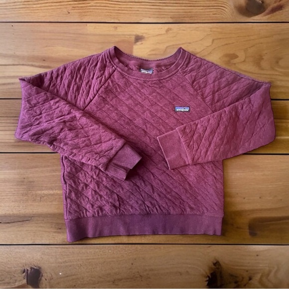 Patagonia Sweaters - Patagonia Organic Cotton Quilted Crew Neck Red Pullover Women's Size Medium